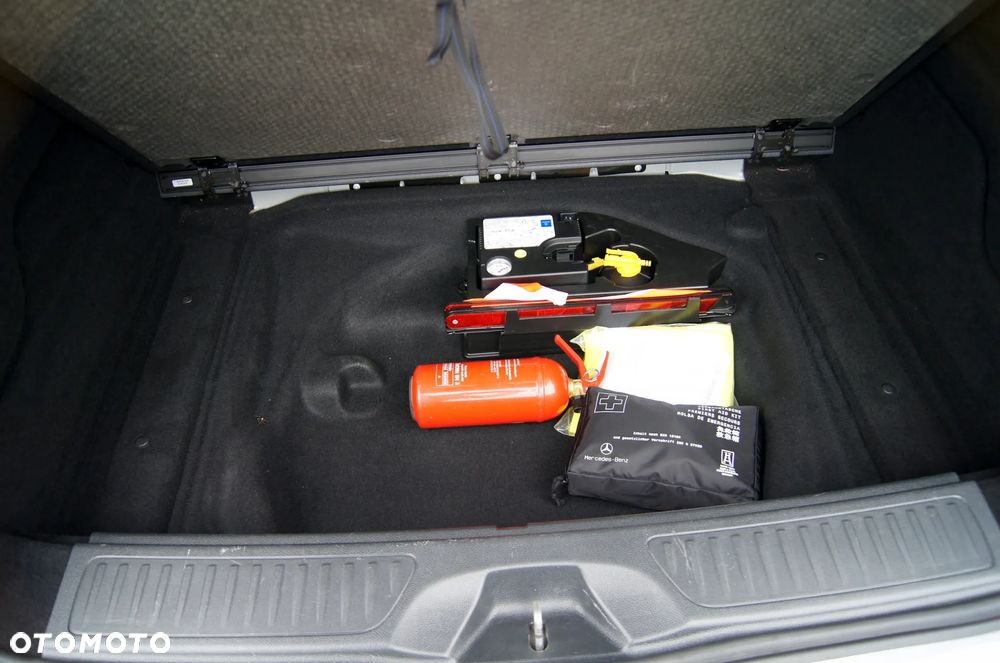 Mercedes-Benz Klasa B 180 Style - 22