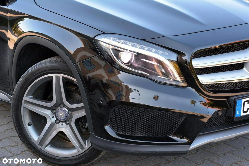 Mercedes-Benz GLA 200 AMG Line - 7