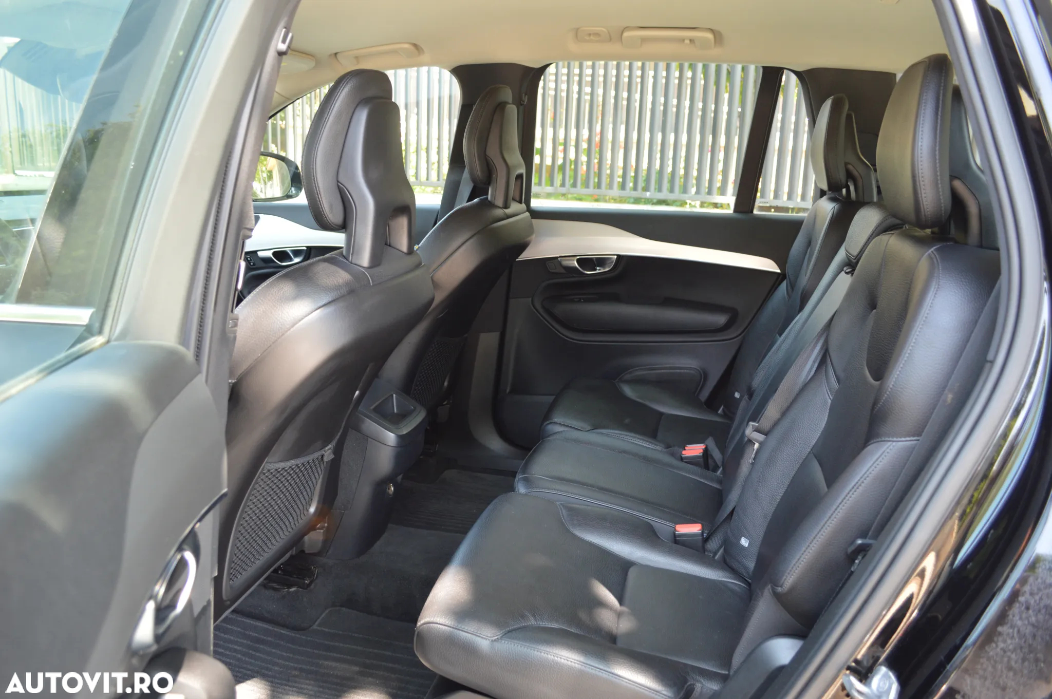Volvo XC 90 B5 D AWD Geartronic Momentum Pro - 8