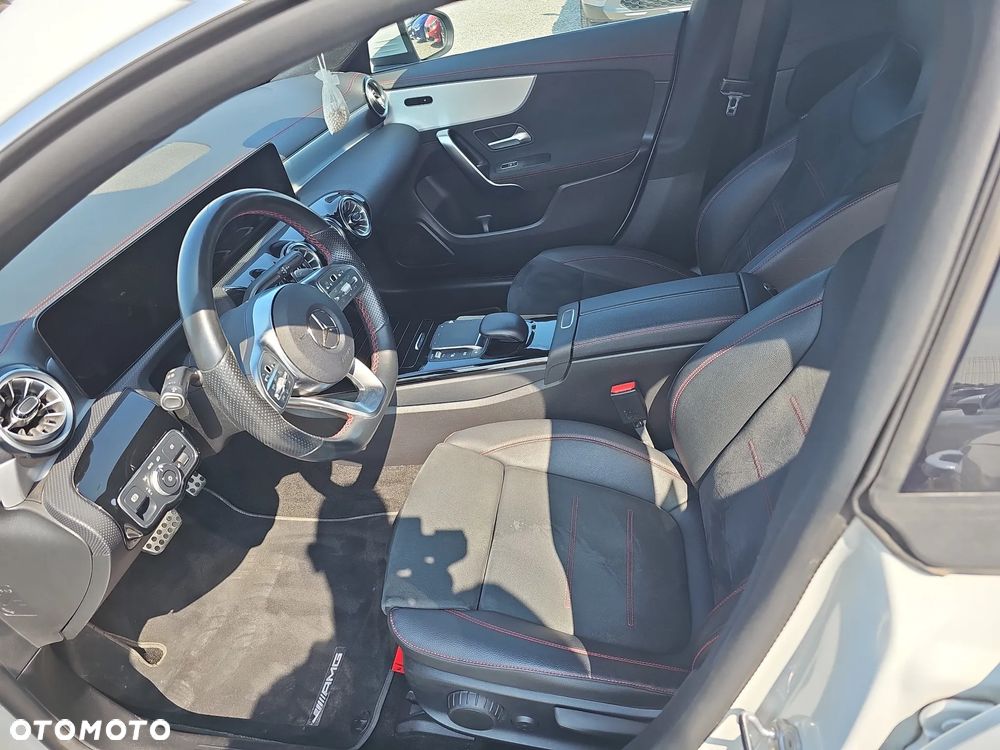 Mercedes-Benz CLA 200 d AMG Line 8G-DCT - 21