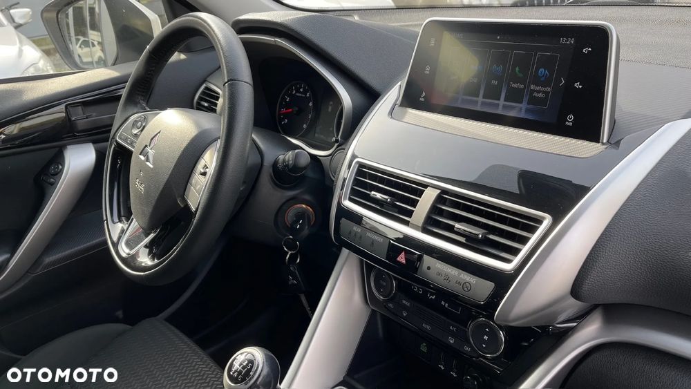 Mitsubishi Eclipse Cross - 23