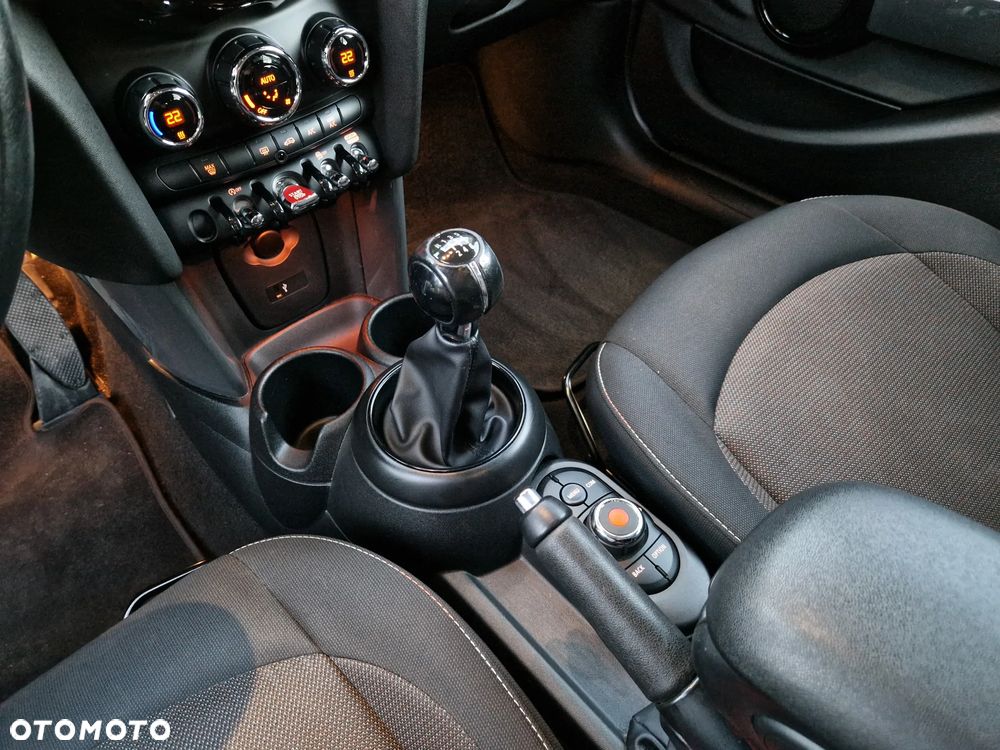 MINI Cooper 60 Years - 16