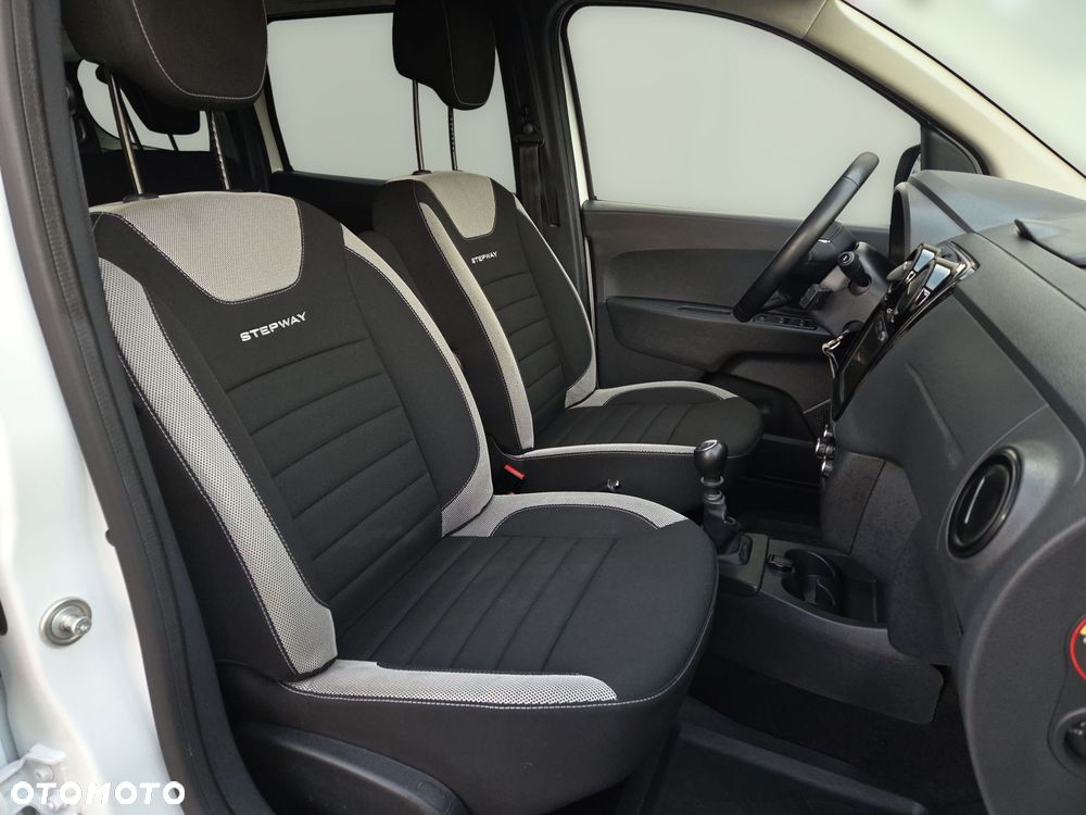 Dacia Lodgy 1.5 Blue dCi Stepway S&S EU6d - 12
