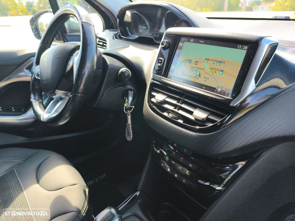Peugeot 2008 1.2 PureTech Active - 31