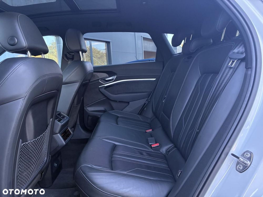 Audi e-tron 50 Quattro S Line - 14