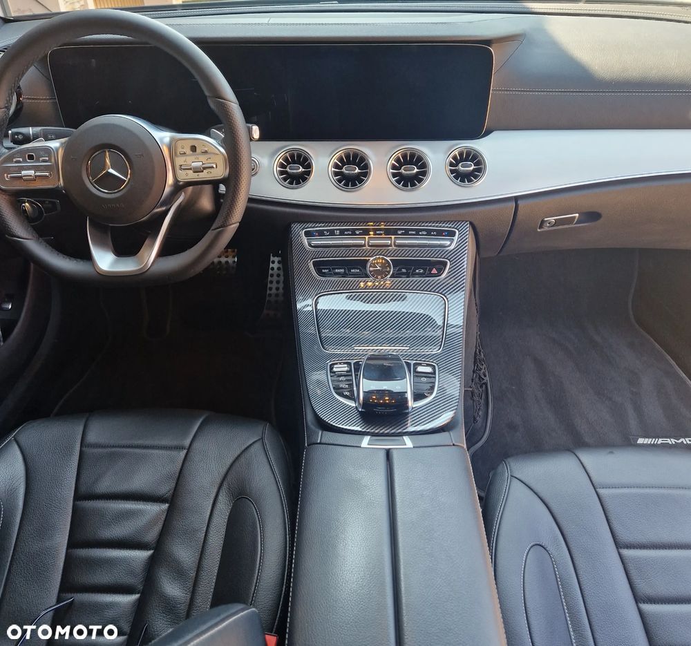 Mercedes-Benz CLS - 6