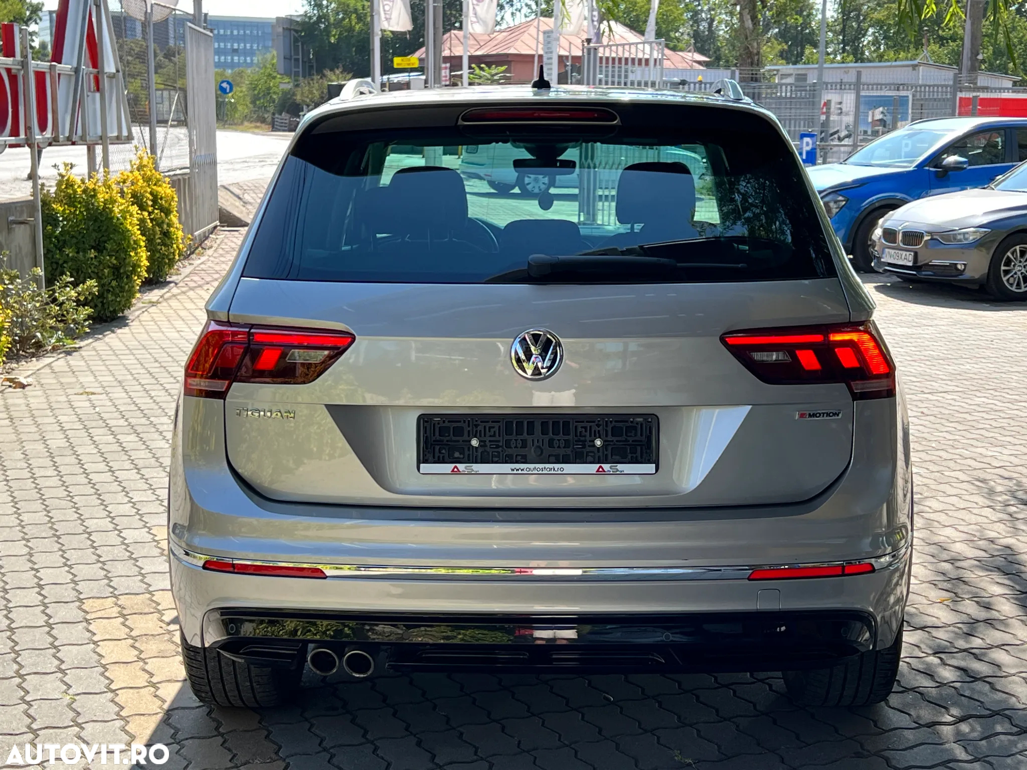 Volkswagen Tiguan 2.0 TDI SCR 4MOTION DSG R-Line - 13