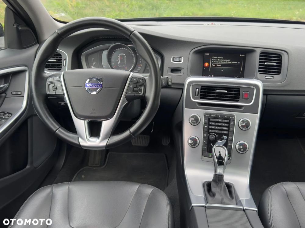 Volvo V60 D4 AWD Drive-E Dynamic Edition (Momentum) - 21