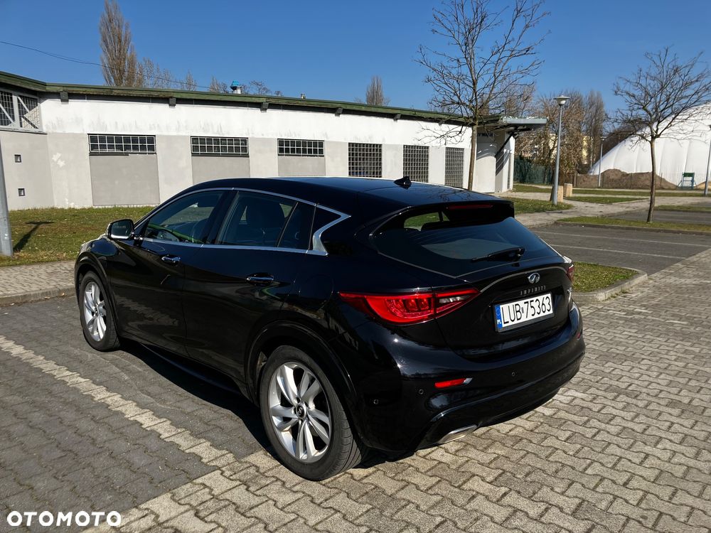 Infiniti Q30 1.5d Premium Tech - 19