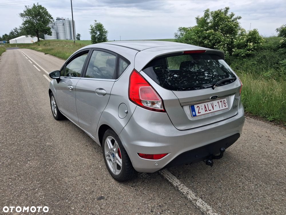 Ford Fiesta 1.5 TDCi SYNC Edition - 4
