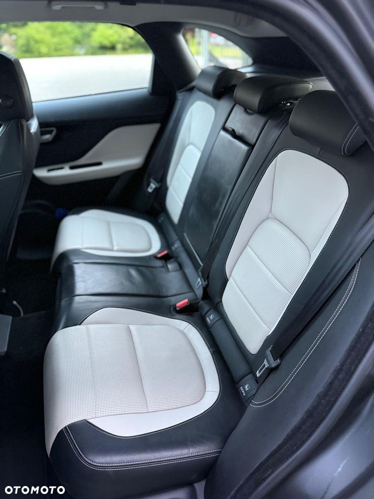 Jaguar F-Pace 2.0 i4D AWD R-Sport - 15