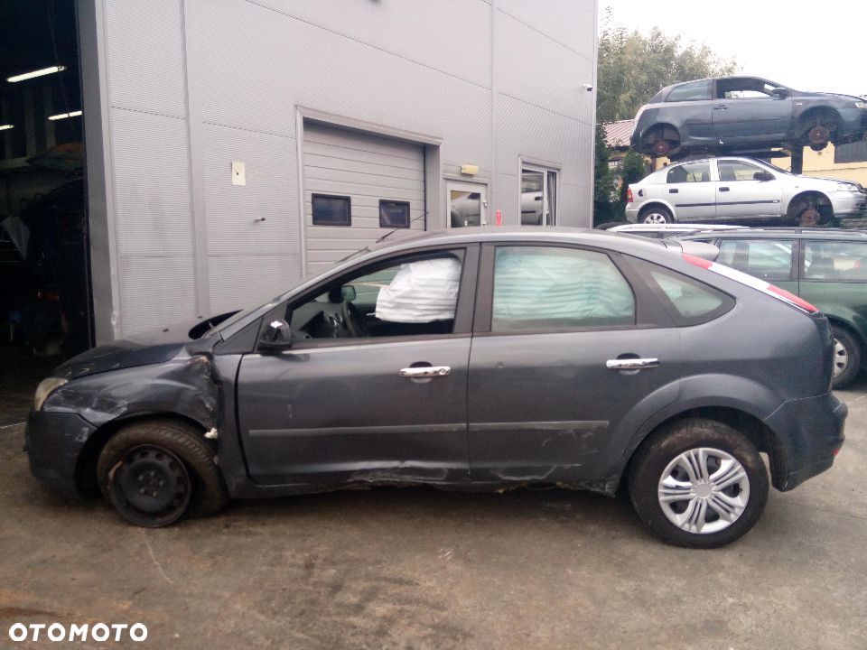 *FORD FOCUS MK2* Samochód na części - 15