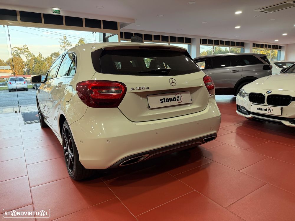 Mercedes-Benz A 180 CDI (BlueEFFICIENCY) Urban - 17