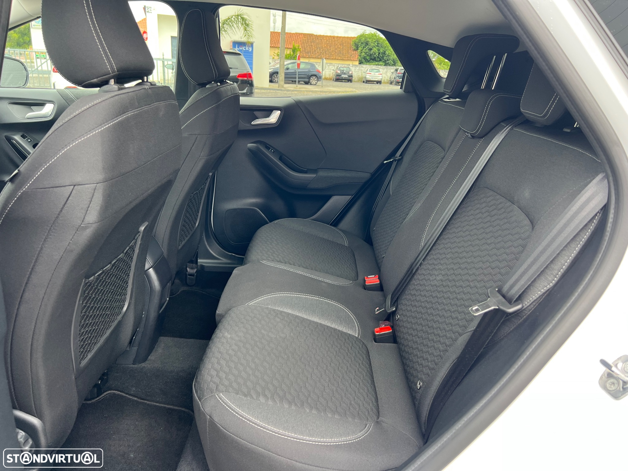Ford Puma 1.0 EcoBoost MHEV Titanium Design - 17