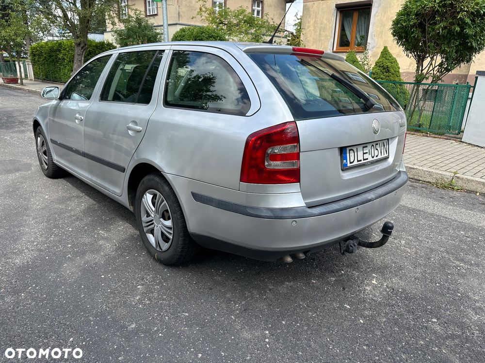 Skoda Octavia 1.9 TDI DPF Ambiente - 4