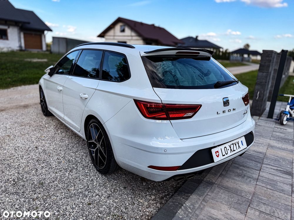 Seat Leon 1.5 eTSI OPF DSG FR Black Edition - 17