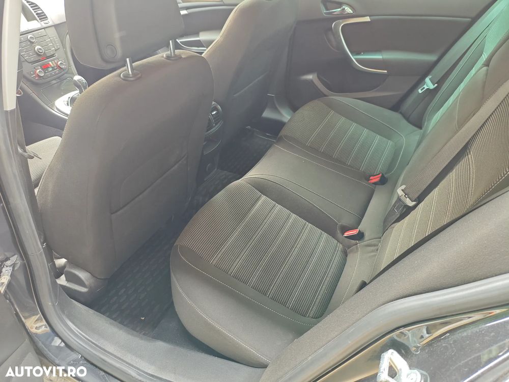 Opel Insignia - 8
