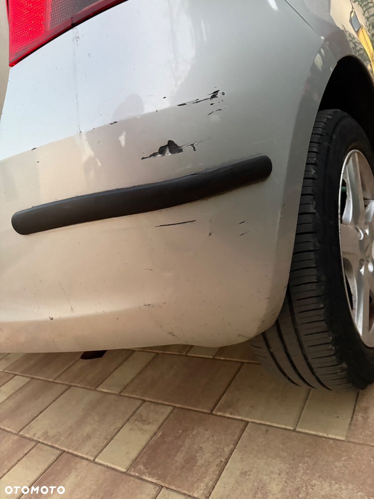 Toyota Yaris - 9