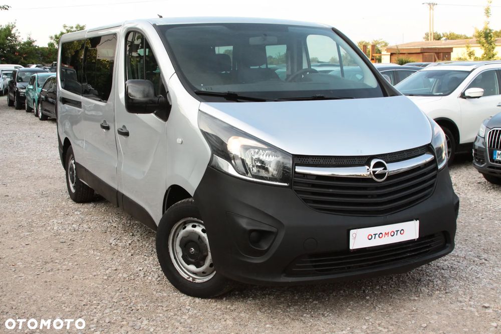 Opel Vivaro L2H1 2,9t Elegance