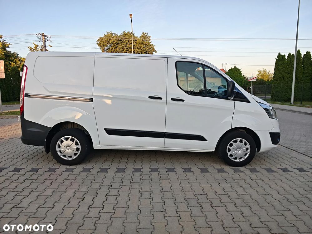 Ford TRANSIT CUSTOM - 8