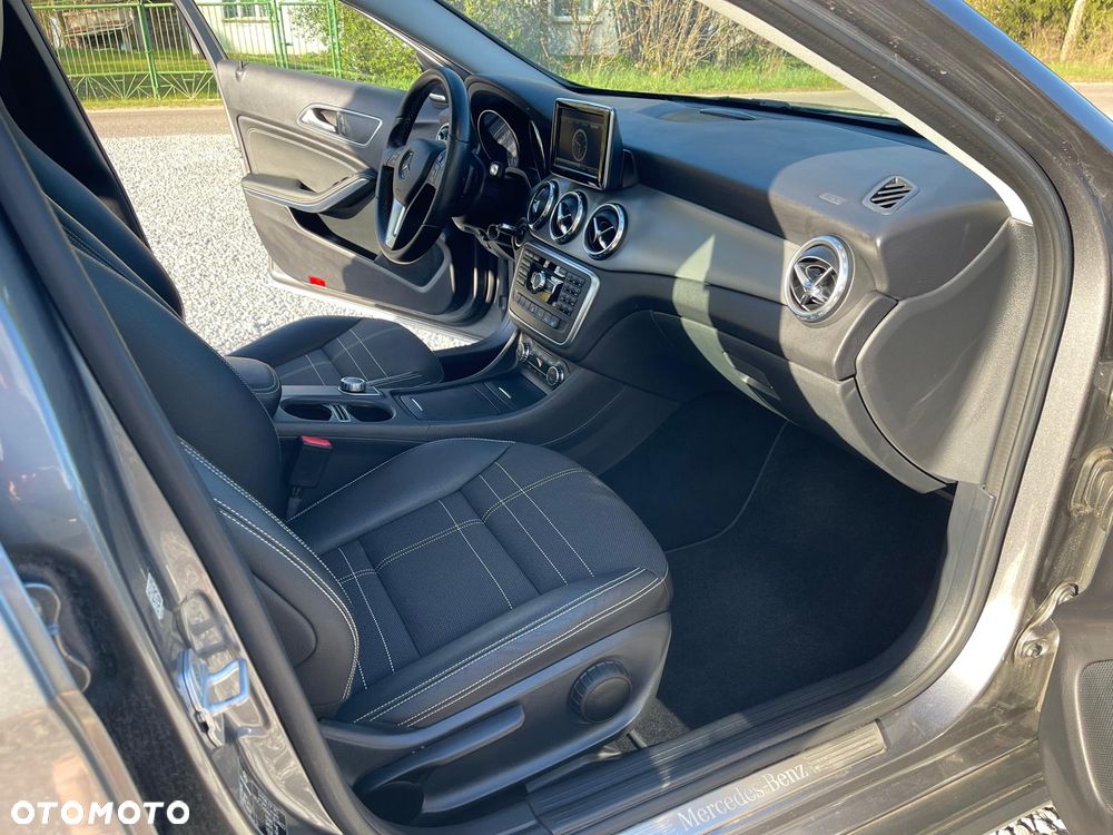 Mercedes-Benz GLA 250 7G-DCT Edition 1 - 24