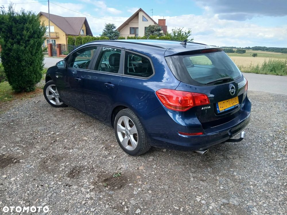 Opel Astra 1.4 Turbo Design Edition - 4