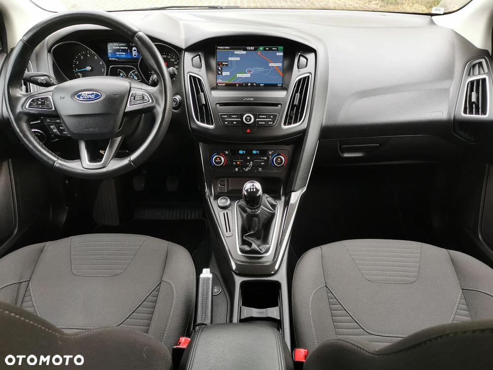 Ford Focus 1.6 FF Titanium - 14