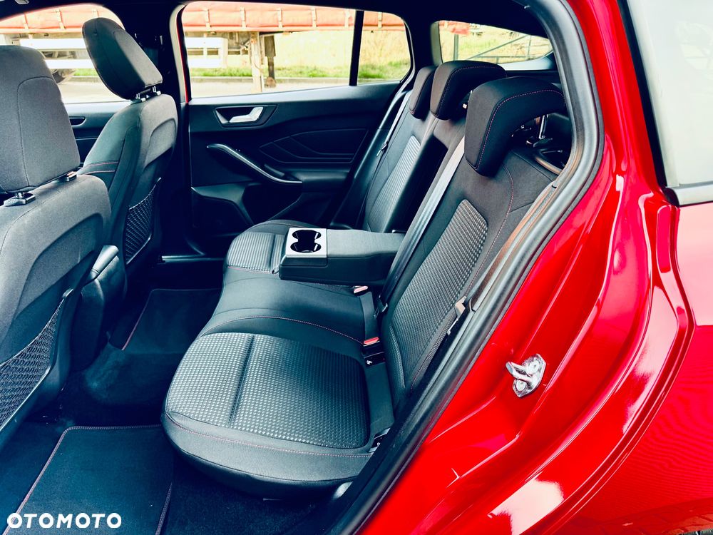 Ford Focus 1.5 EcoBoost STart-Stopp-System ST-LINE - 31