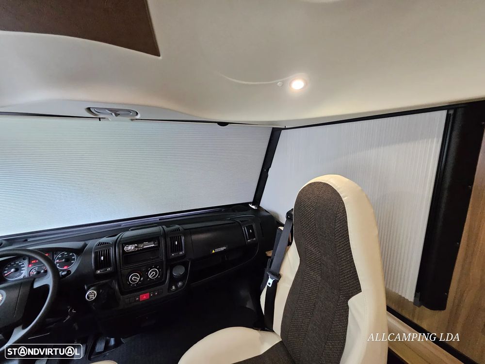Pilote Aventura G740 CAMA CENTRAL/BASCULANTE - 56