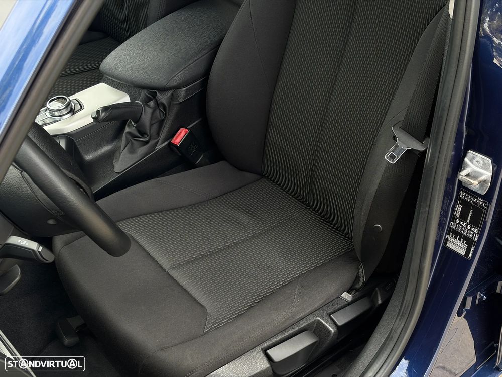 BMW 116 d Aut. Advantage - 21