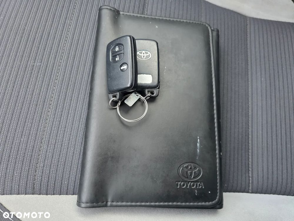 Toyota Avensis Touring Sports 1.8 Multidrive S Comfort - 27