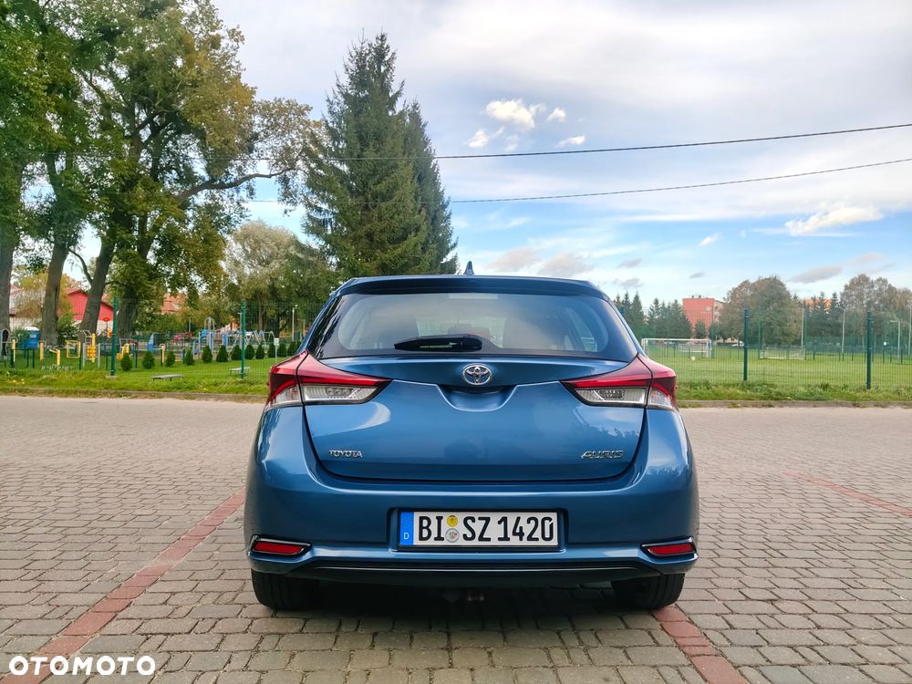 Toyota Auris 1.33 Dual-VVT-i - 29