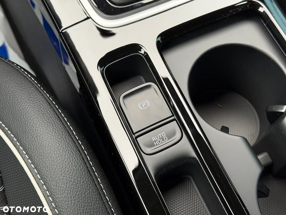 Kia XCeed 1.6 T-GDI Business Line DCT - 25