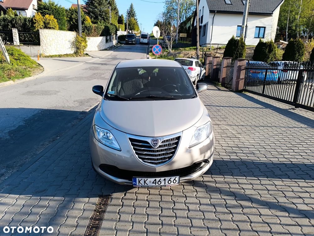 Lancia Ypsilon 1.2 8V Elefantino S&S - 5