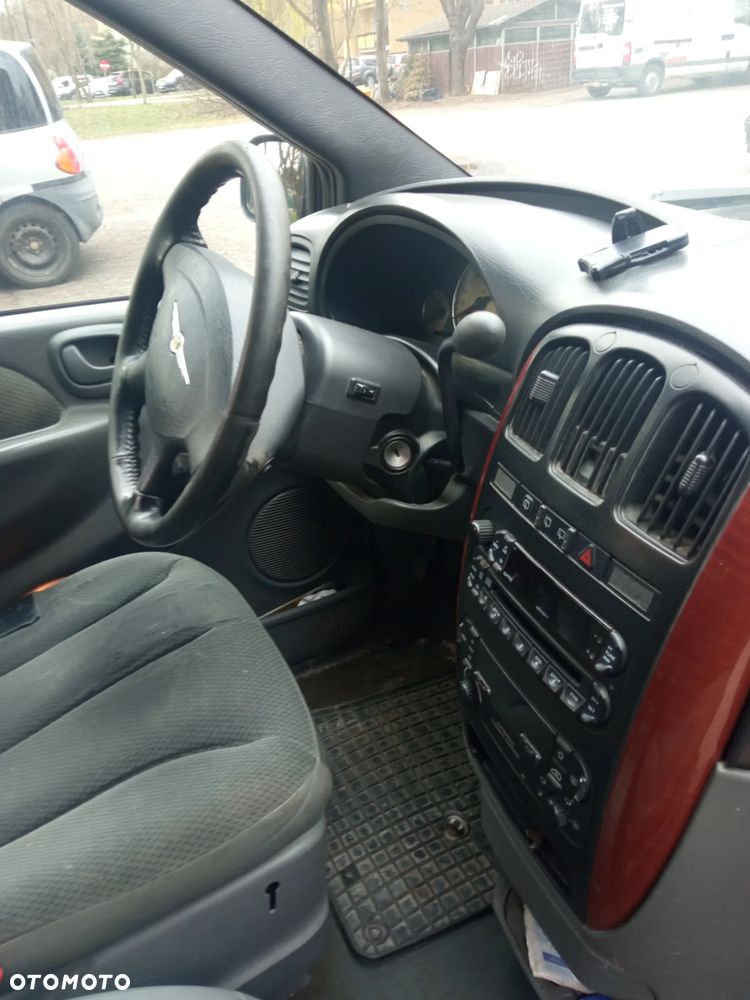 Chrysler Voyager 2.8 CRD LX - 5
