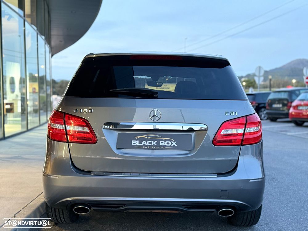 Mercedes-Benz B 180 CDI (BlueEFFICIENCY) 7G-DCT - 7