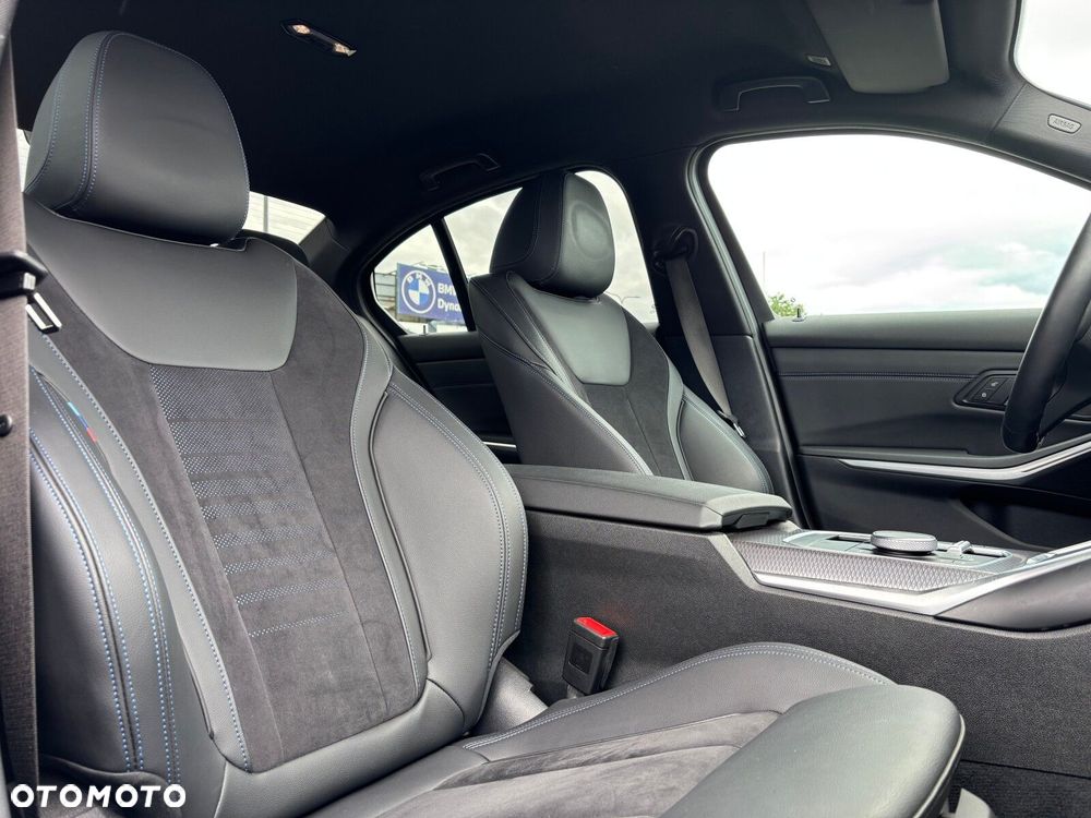 BMW Seria 3 318i M Sport - 19