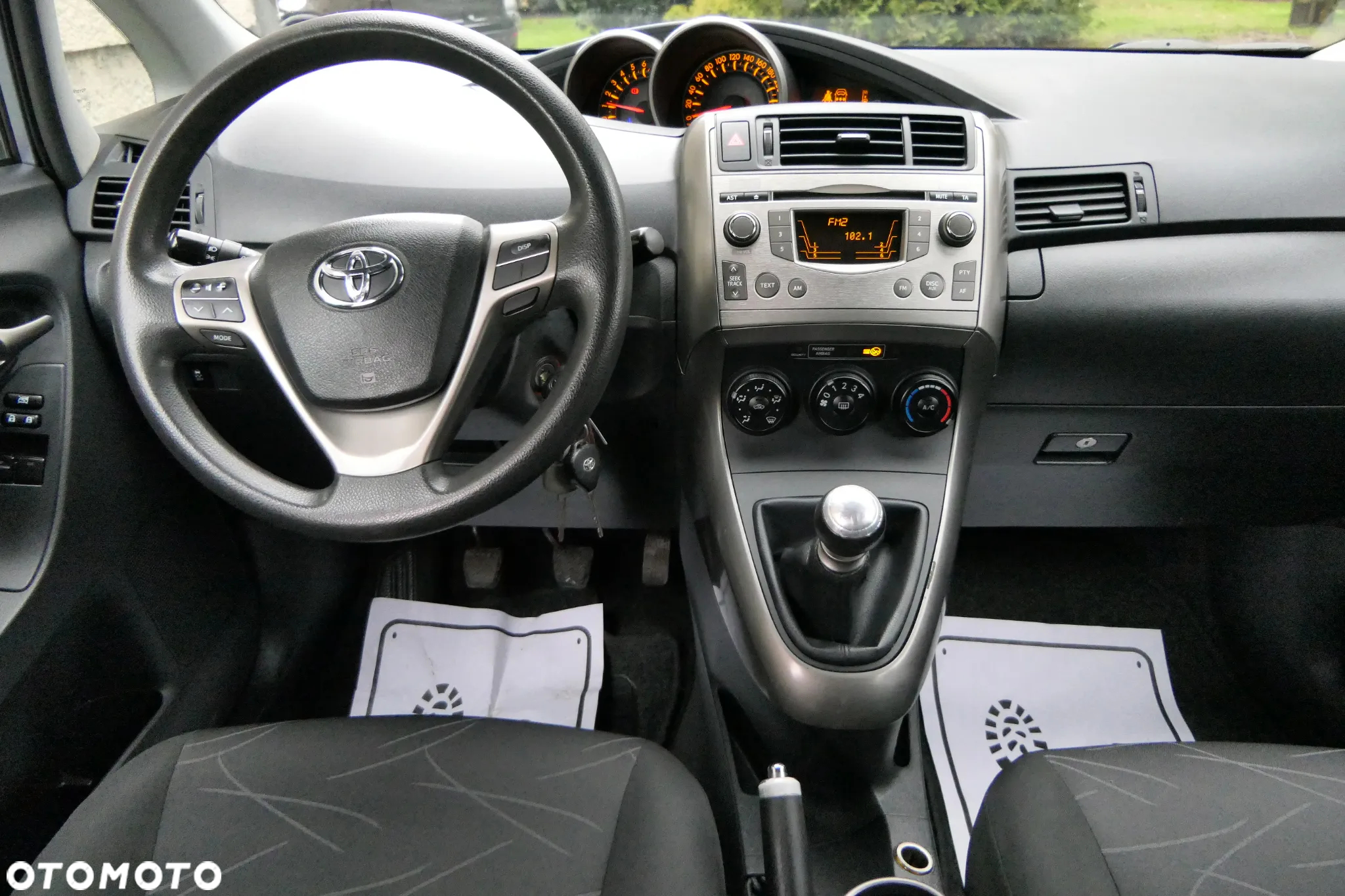Toyota Verso 1.6 Sol - 2