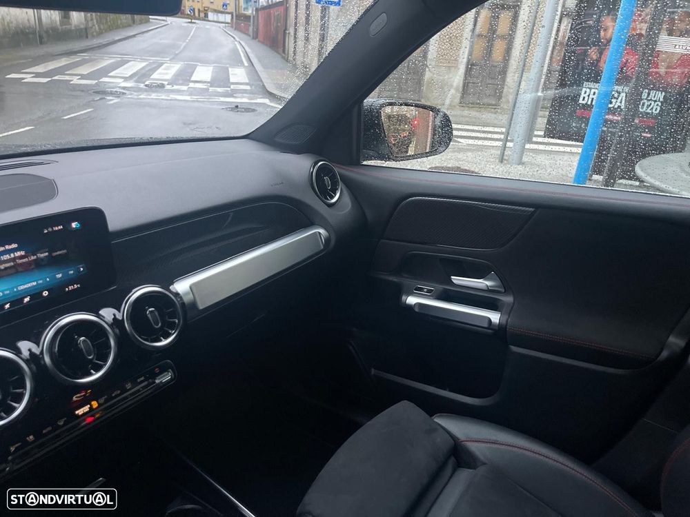 Mercedes-Benz GLB 200 d AMG Line - 27