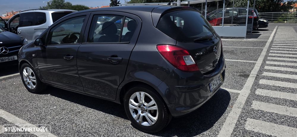 Opel Corsa 1.3 CDTi Cosmo - 2