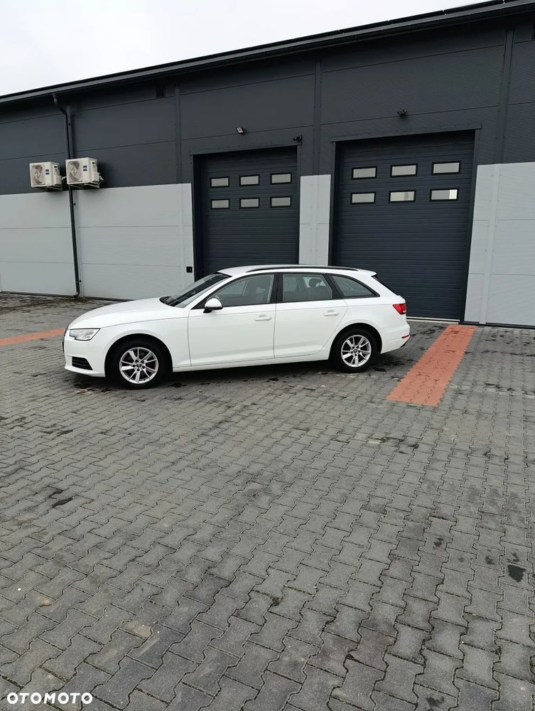 Audi A4 Avant 2.0 TDI S tronic - 17