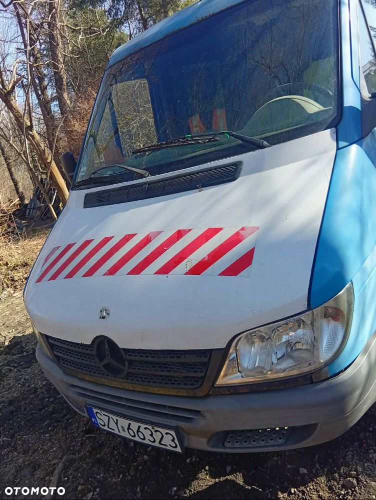 Mercedes-Benz Sprinter - 1