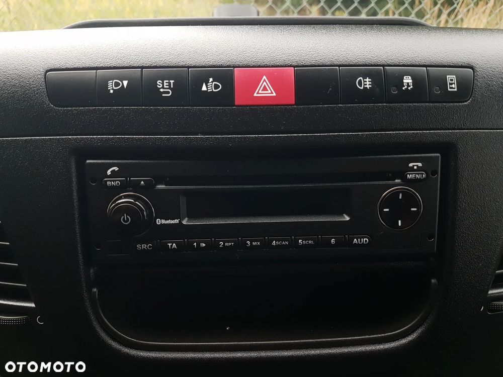 Iveco DAILY 70-180 WINDA 8EP KONTENER 4,39x2,20x2,20 IZOTERMA KLIMA 7TON BLIŹNIAKI - 35
