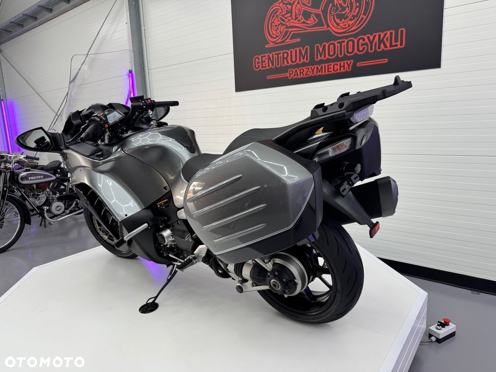 Kawasaki GTR - 7