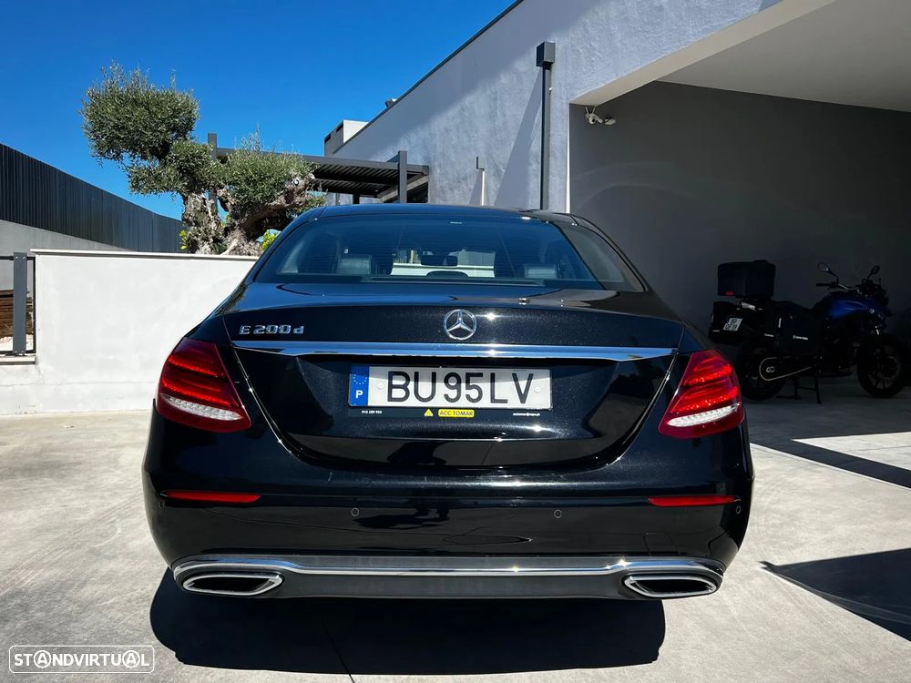 Mercedes-Benz E 200 d Avantgarde - 22