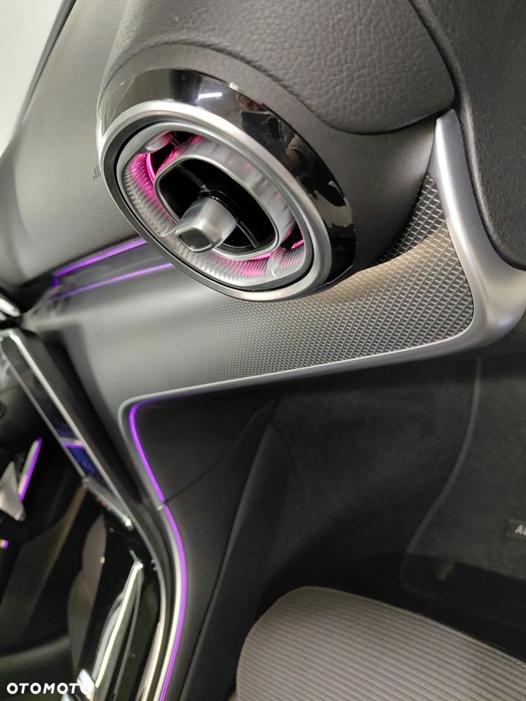 Mercedes-Benz Klasa C 220 d 4MATIC 9G-TRONIC - 15