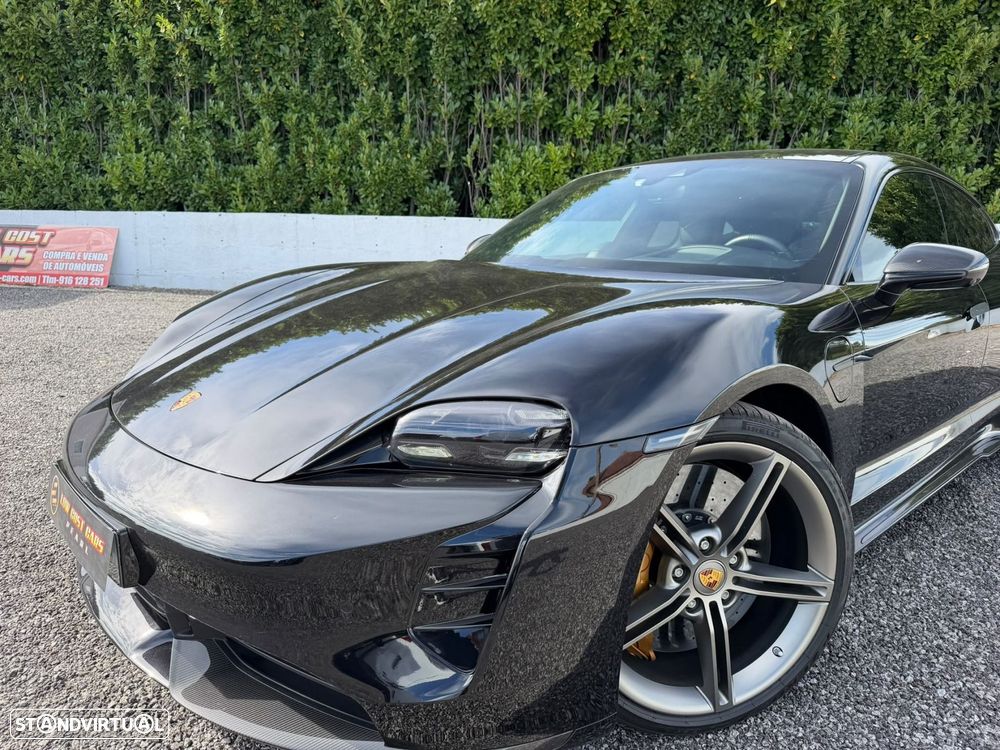 Porsche Taycan Turbo S - 22