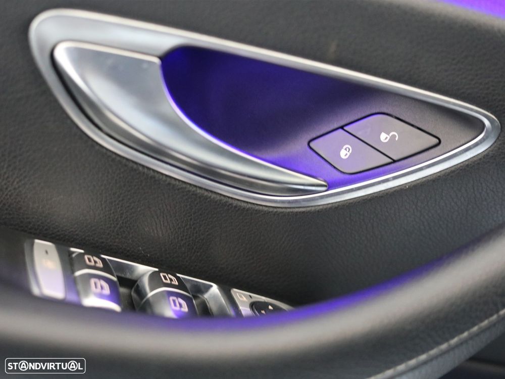 Mercedes-Benz E 220 d Avantgarde - 21