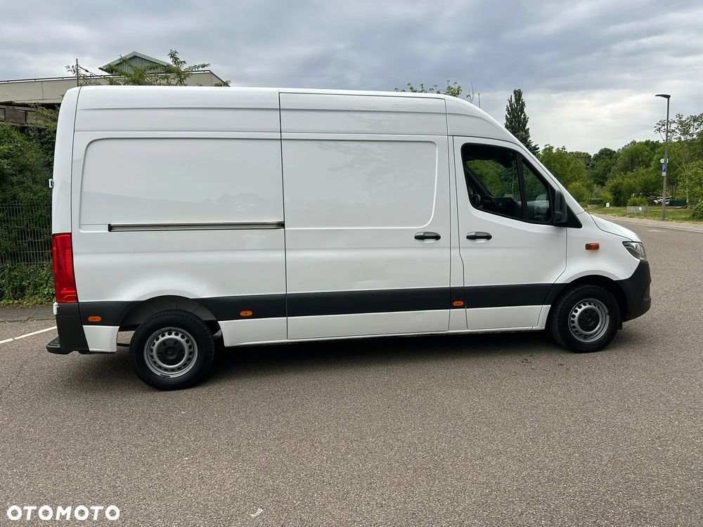 Mercedes-Benz Sprinter - 8