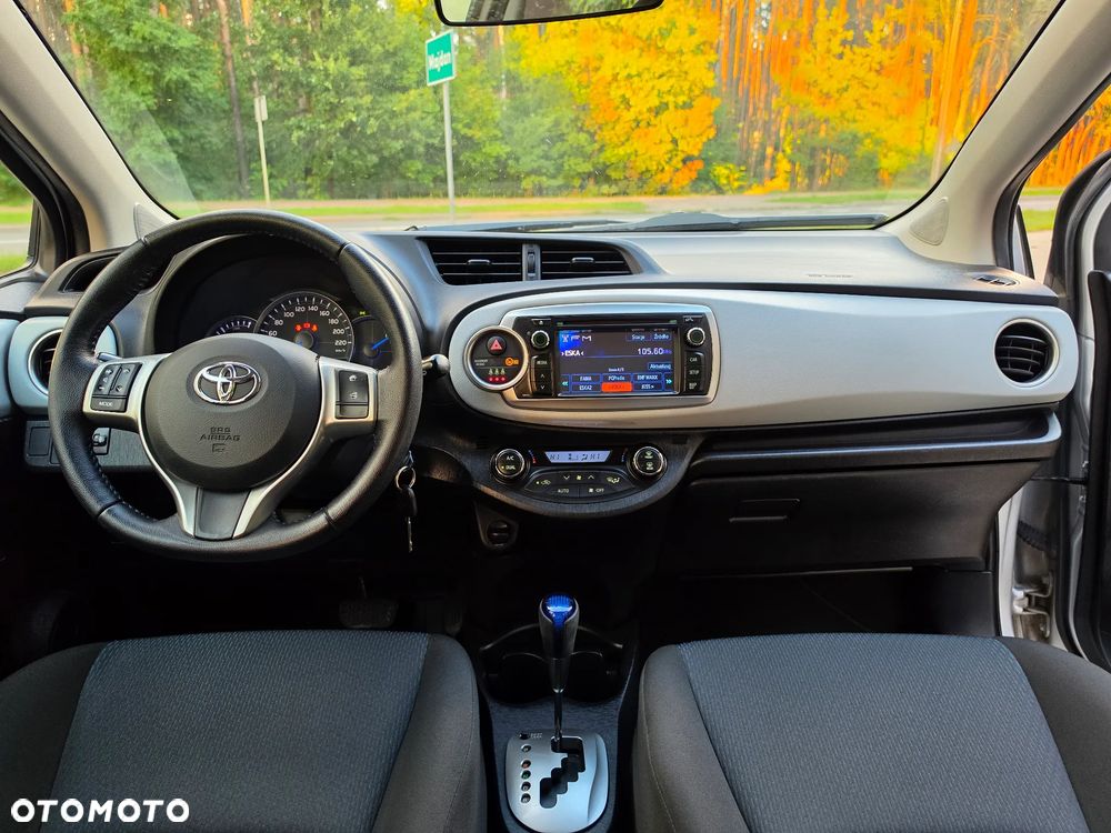 Toyota Yaris 1.5 VVT-i Life - 21
